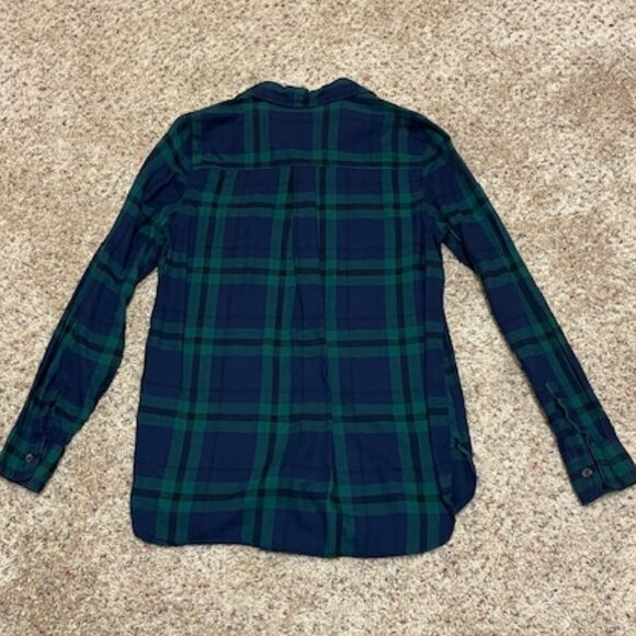 Old Navy Classic Green/Navy Plaid Lightweight Flannel Button Down Shirt - XS - Picture 5 of 6